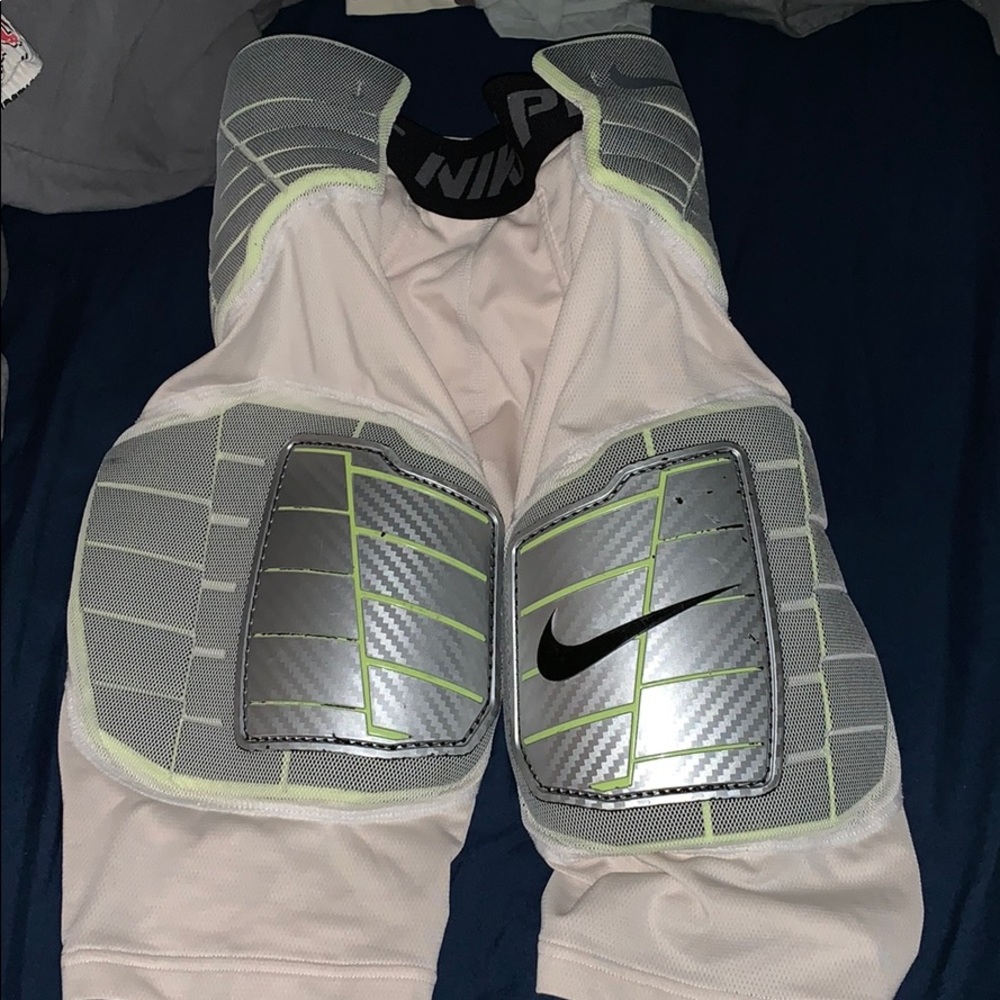 Nike pro athletic pad pants
